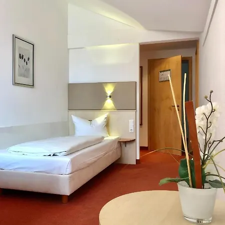 Hotel Guenter 3*