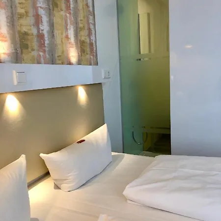 Hotel Günter 3*