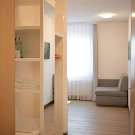 Günter Hotel Lenting